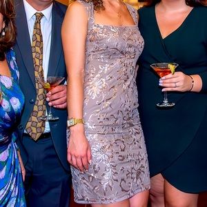 ✨ Adrianna Papell Women's Floral Sequin Shetah Dress✨